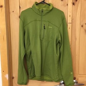 Men’s warm pullover.